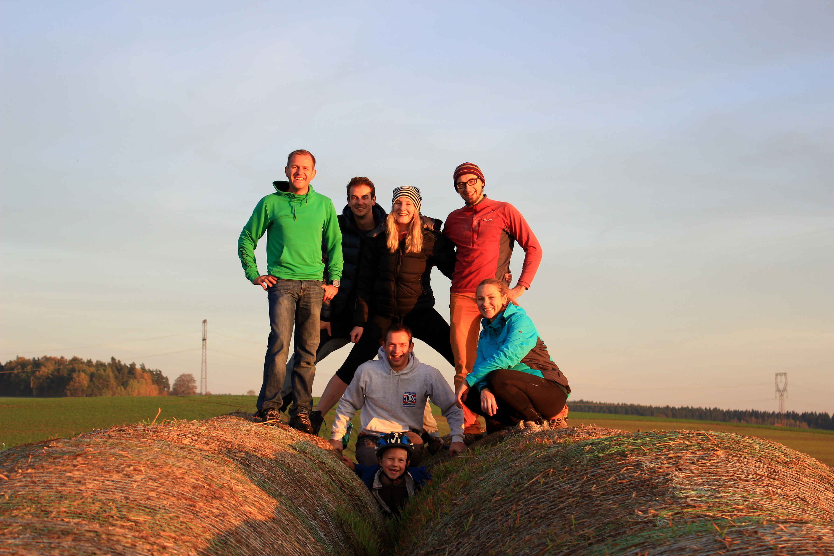 Gruppenfoto na roládách